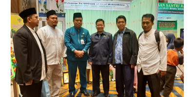 Kadisdik Kota Pekanbaru Berkunjung Ke Stand SIT AL FITYAH