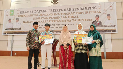 SMA IT Al Fityah Borong Juara pada Lomba Tahfidz Jenjang SMA Tingkat Provinsi Riau