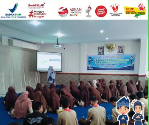 Kunjungan Tour Edukasi SMA Islam Terpadu Al-Fityah ke  Balai Besar POM di Pekanbaru