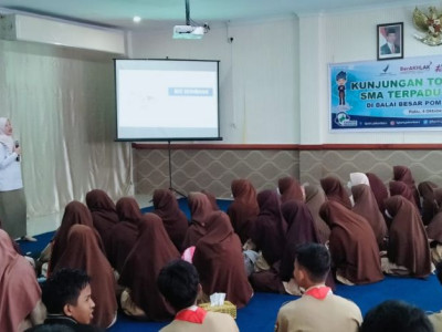 Kunjungan Tour Edukasi SMA Islam Terpadu Al-Fityah di Balai Besar POM di Pekanbaru